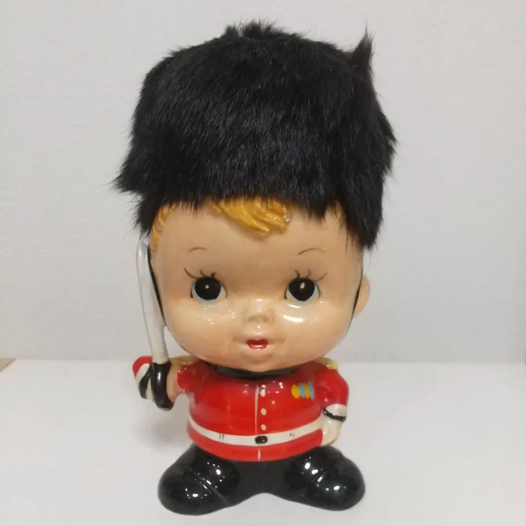 Ceramic piggy bank UK Guard Fake fur hat Showa retro