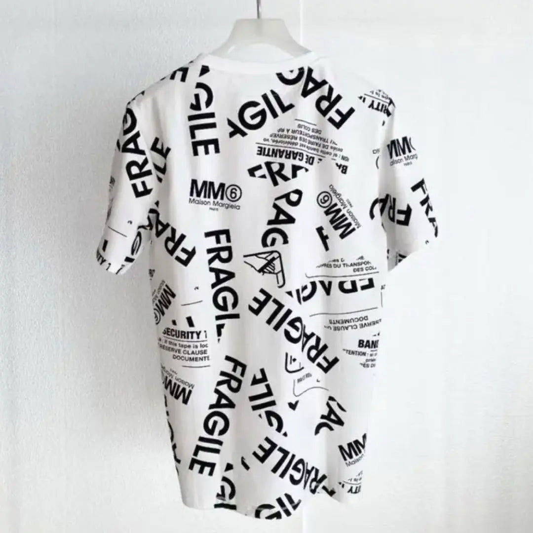 Mujer MM6 Maison Margiela camiseta con logo frágil blanco | MM6 Maison Margielaマルジェラ frágilロゴTシャツ 白