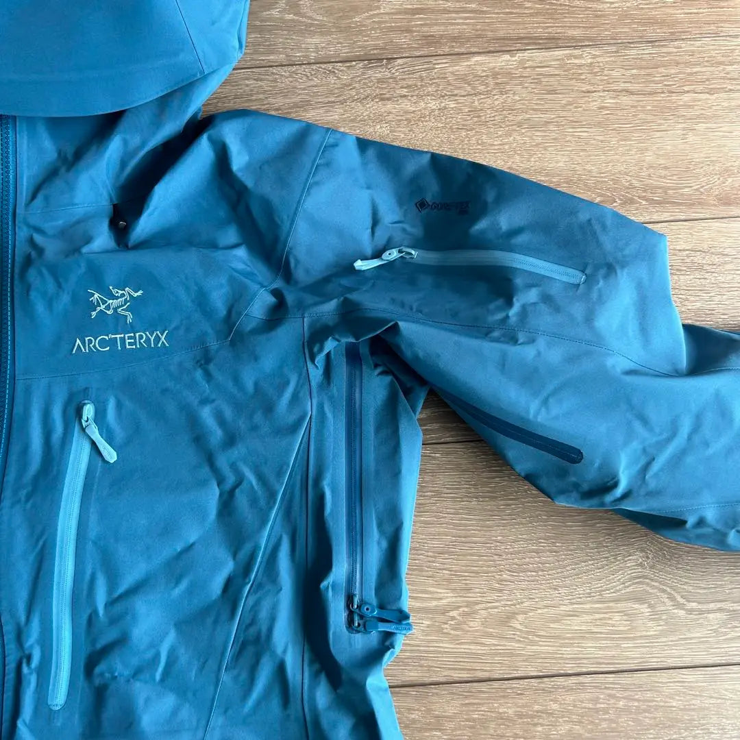 Chaqueta Arcteryx Alpha Sv Serene S