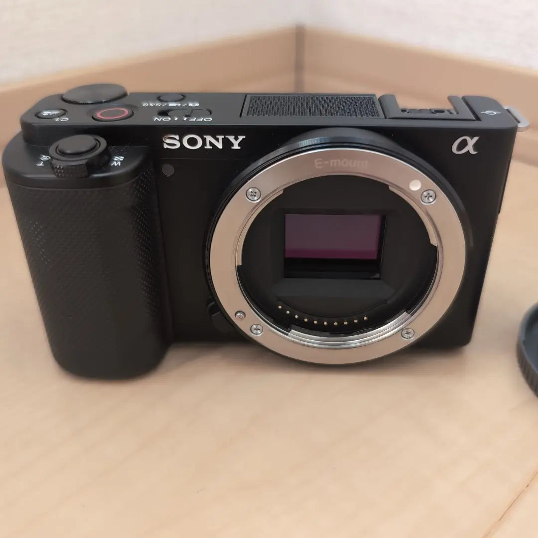 Cámara sin espejo Sony ZV-E10 de lente única 4K con bonificación