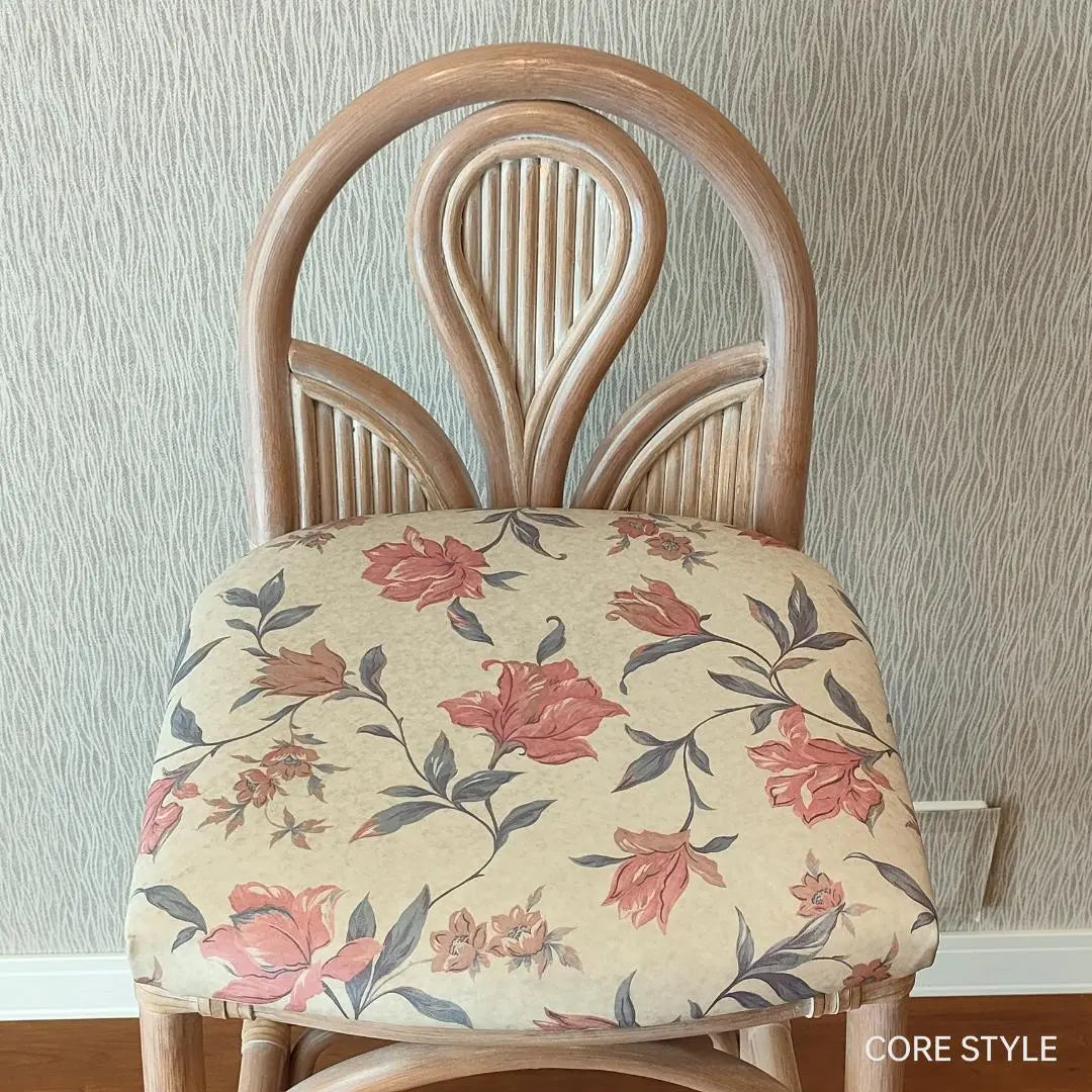 Beautiful design HIKARI Bentwood High Chair ② KC-Lotus