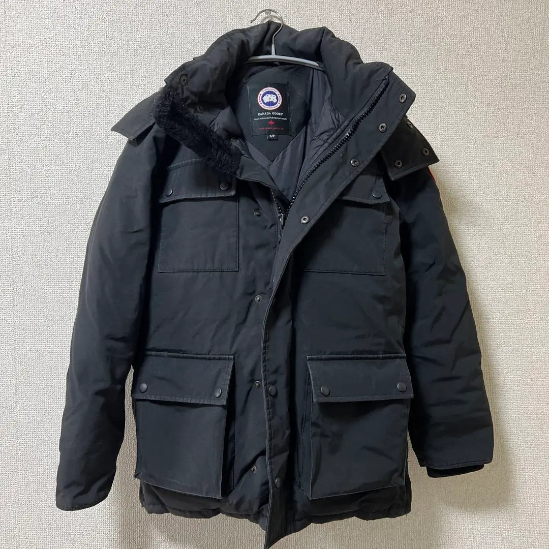 Canada Goose Down Jacket S