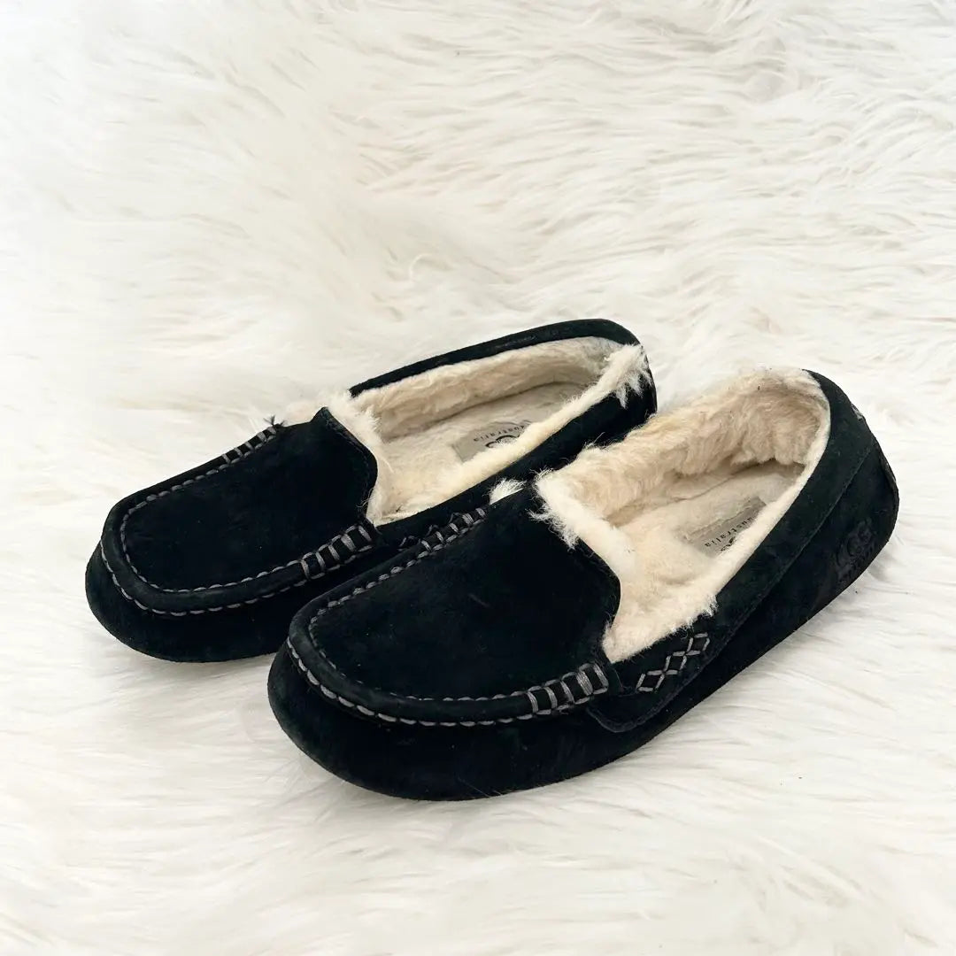 UGG Moccasin Loafers Ansley Fur 23cm Black Slip-on