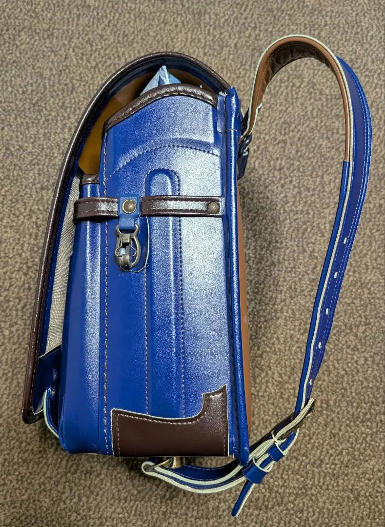 Synthetic leather school bag [Venice blue color]