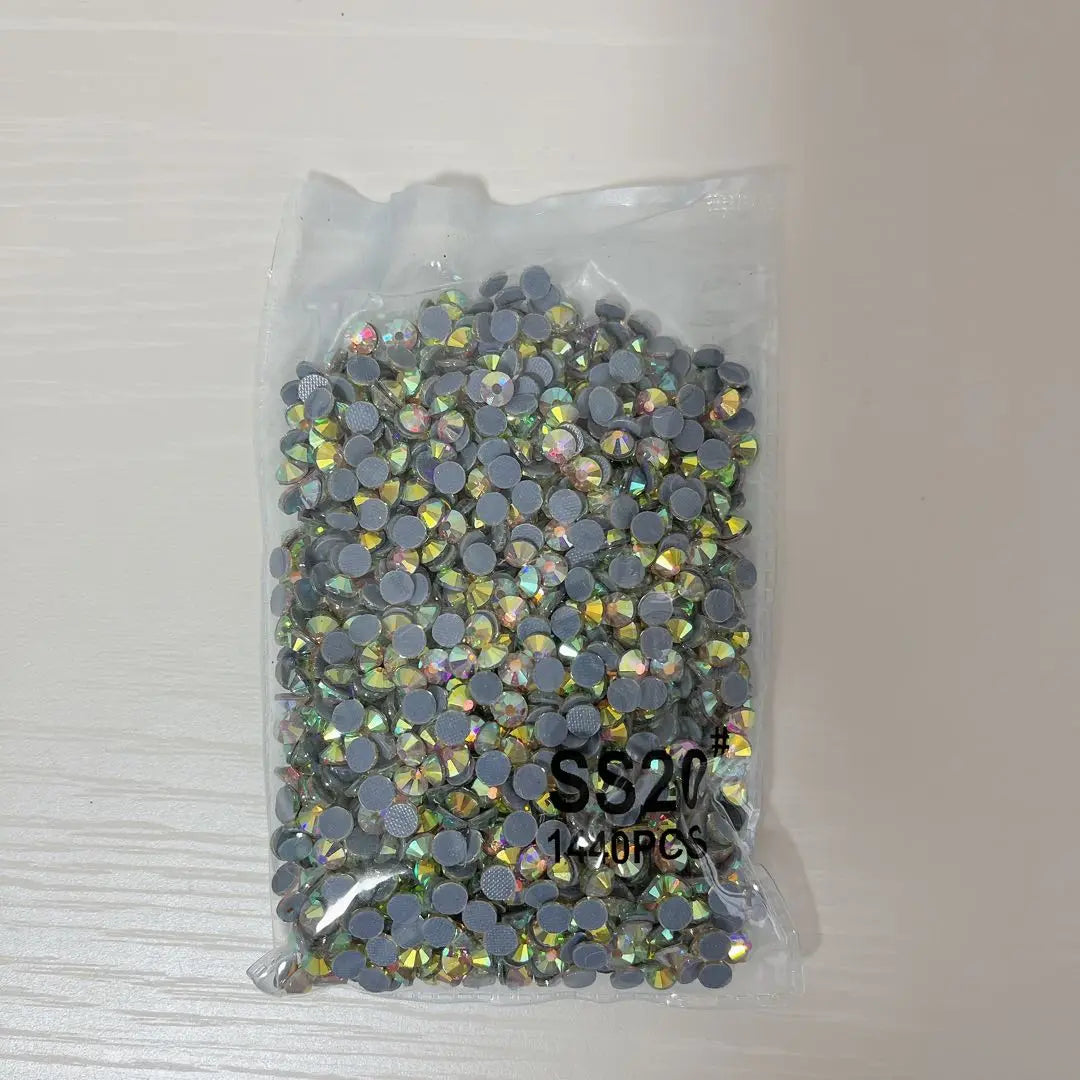 ✨Unopened✨WTX Glass Rhinestone High Quality 1440 Pills