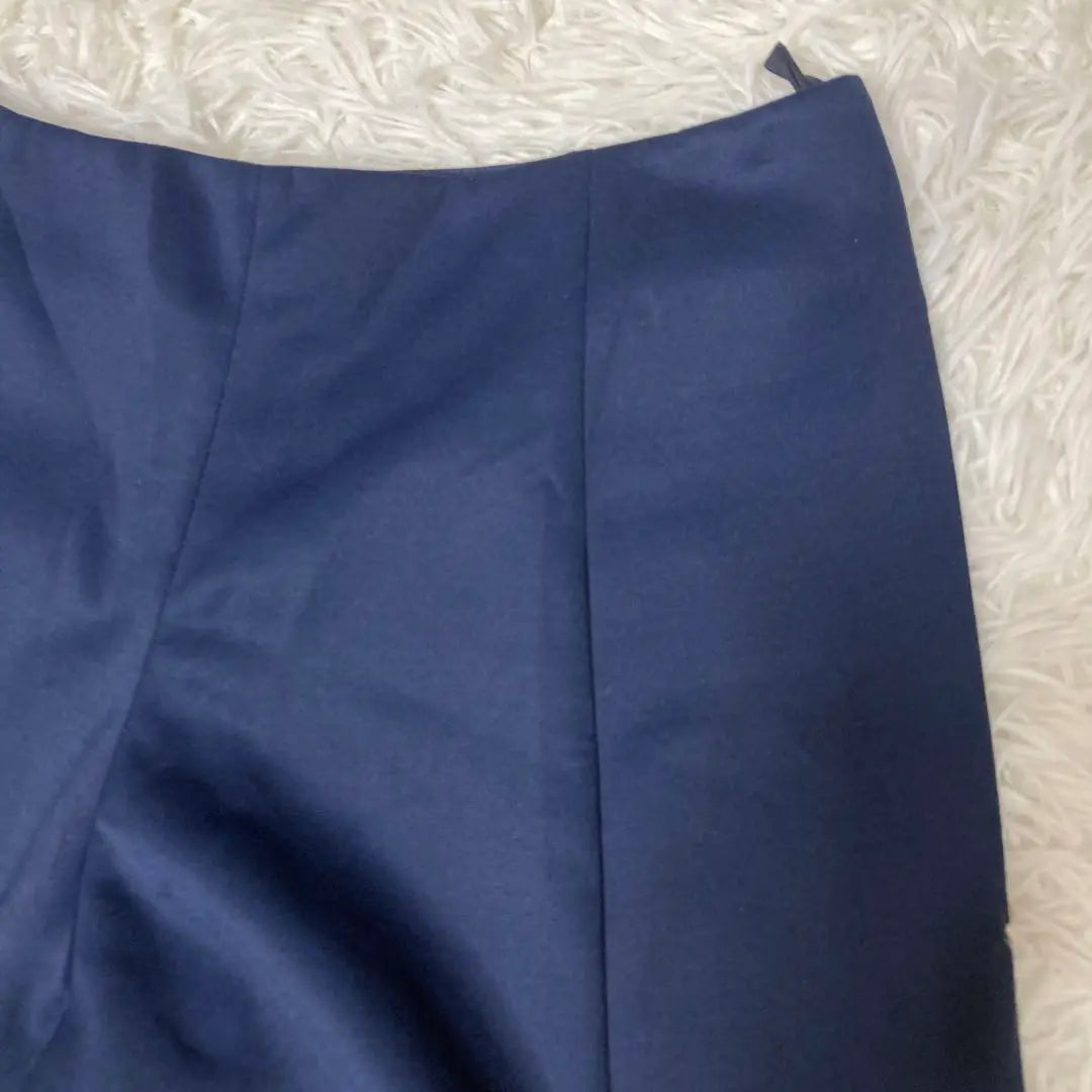 ✨ PRADA ✨ Pantalones cortos Prada con ajuste de metal azul marino, talla S