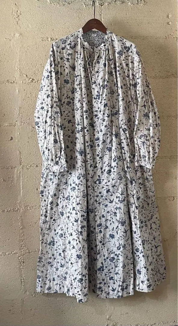 New 45R High-quality flower tappet dress sold out item for a loose jacket 68,200 yen