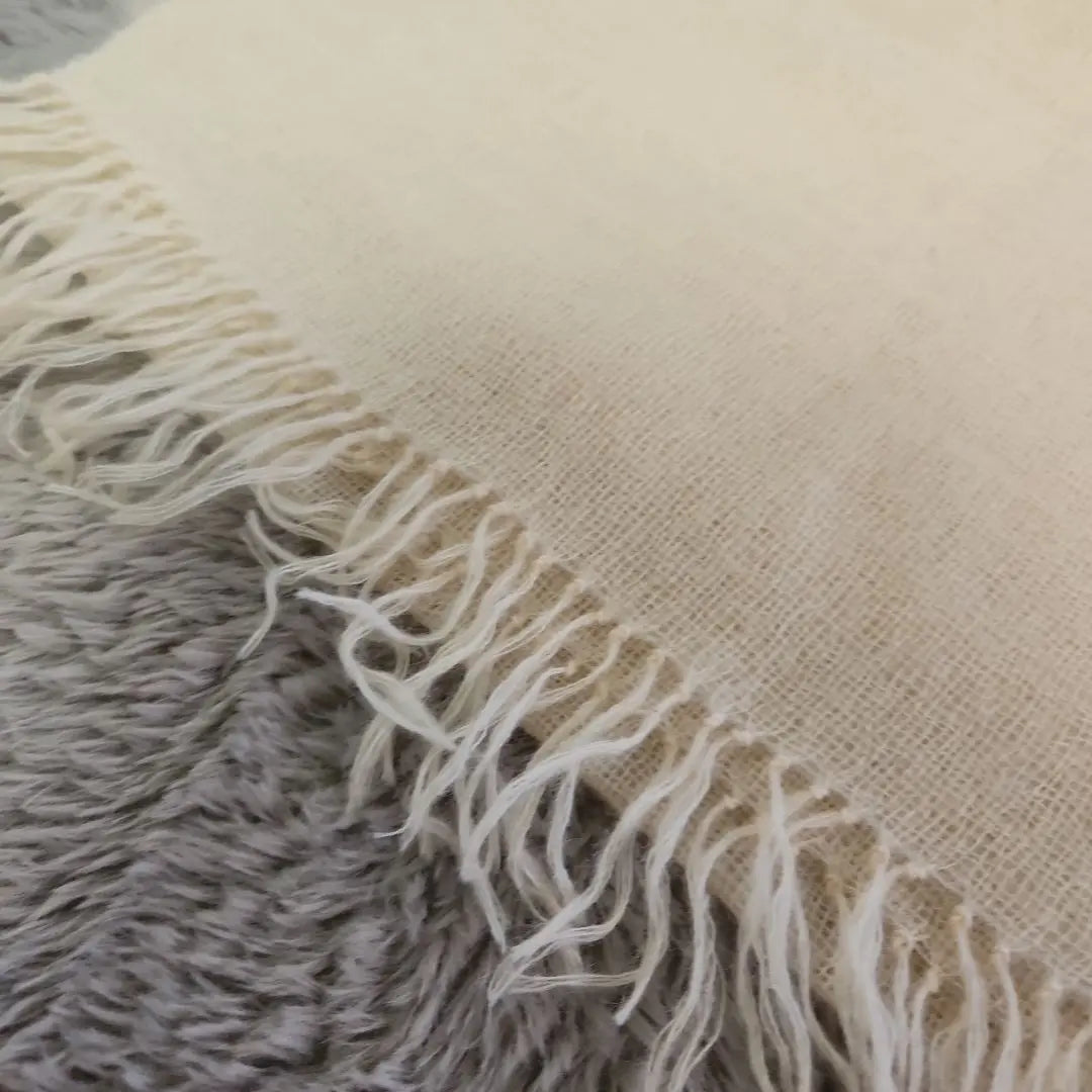 [Handmade] Cream color fringed muffler