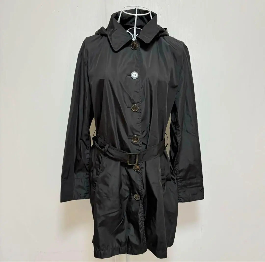 ●Trench coat (L) Shakashaka Nylon coat Black Hooded Commuting Haori