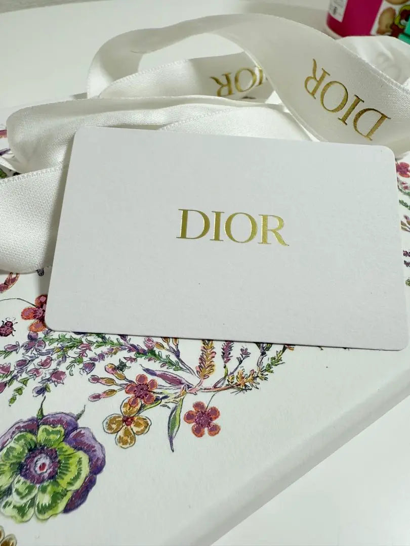 Dior 30 Montaigne Freesia Card Holder Dior