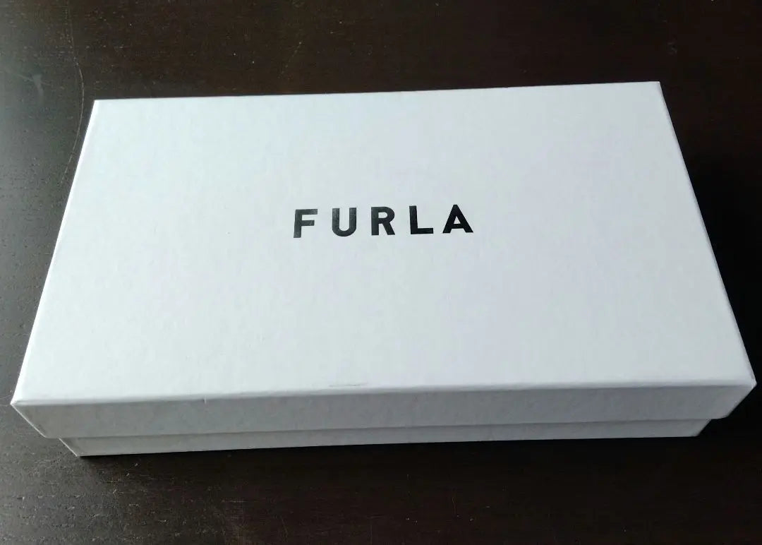 Furla nueva cartera larga cremallera redonda cocodrilo simple blanco | フルラ 新品 長財布 ラウンドファスナー クロコダイル シンプル ホワイト