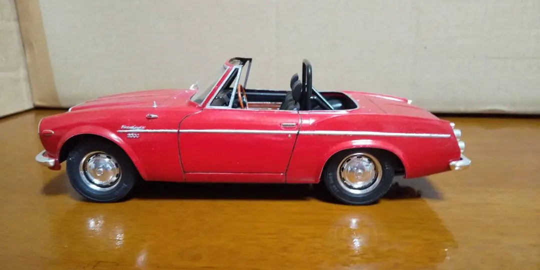 Plastic model finished product 1/24 Datsun Fair Lady