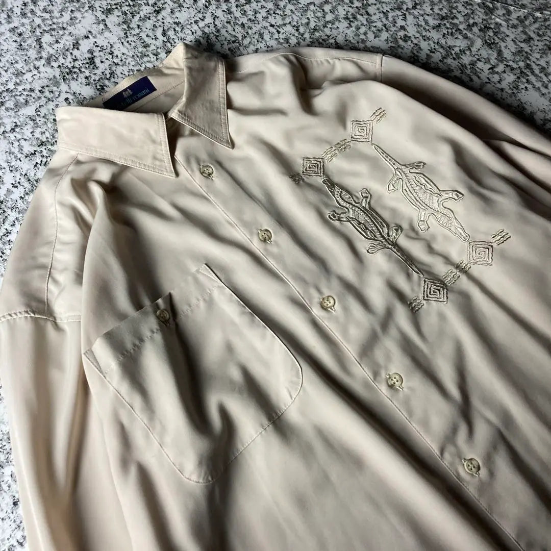 [90s Old] Embroidered design, drape, thick, L/S poly shirt, old clothes