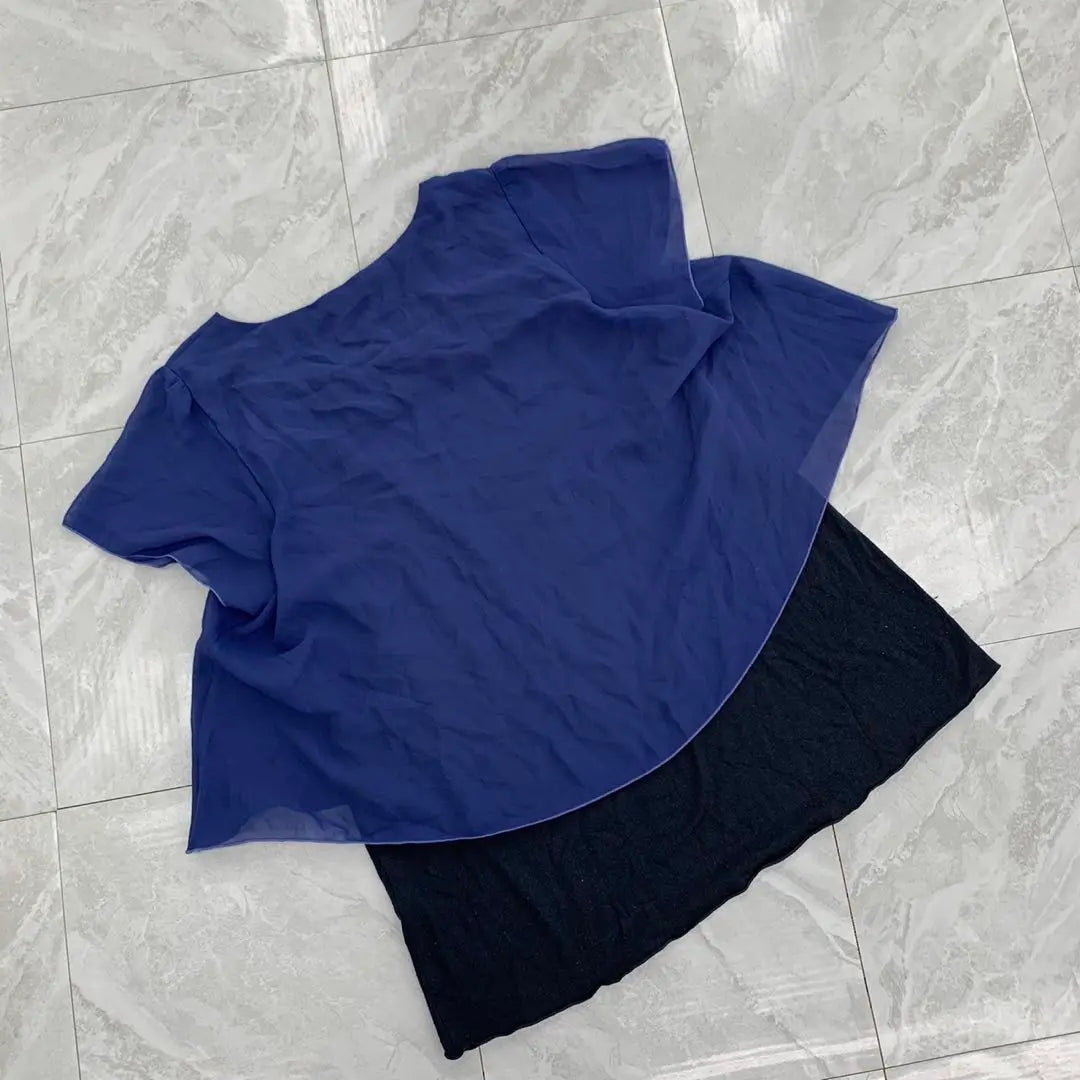 Vestido de capas TRUDEA de manga corta en gasa azul marino talla M