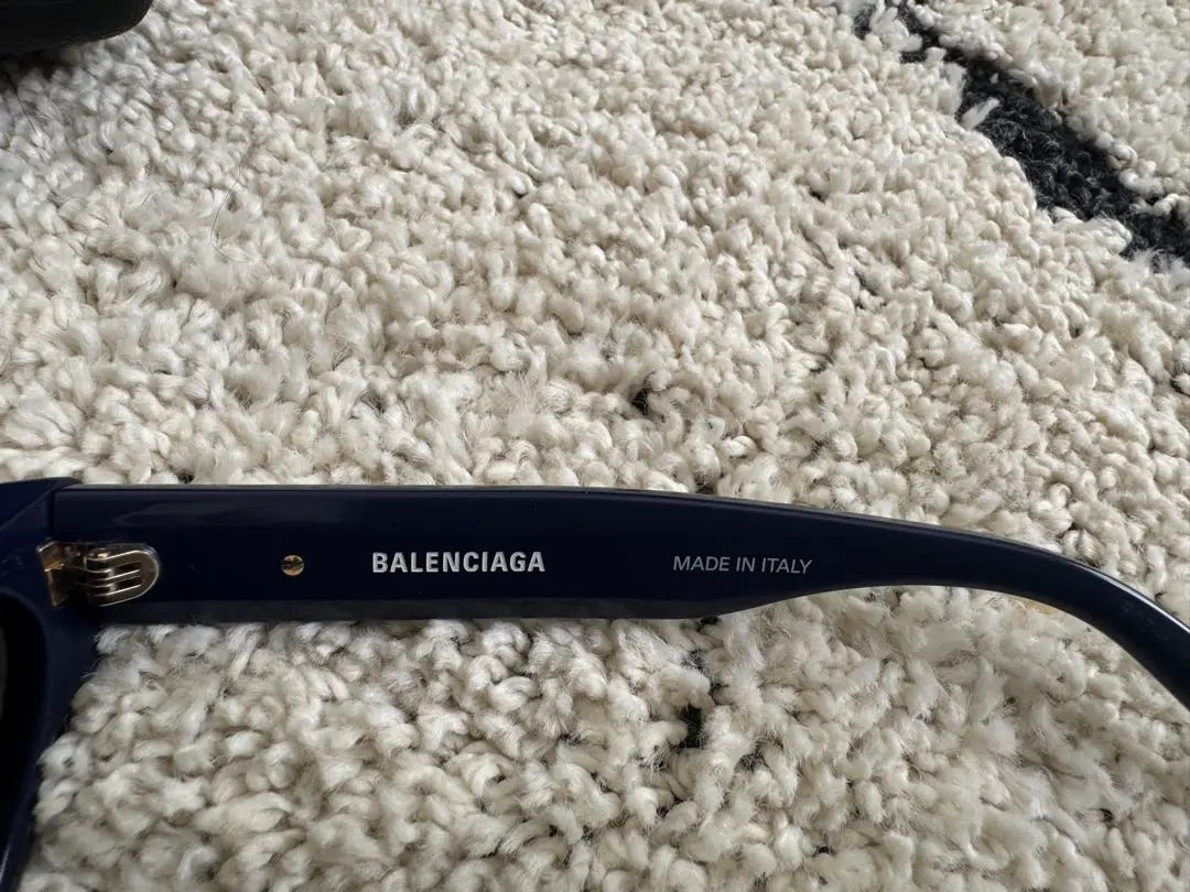 BALENCIAGA sunglasses