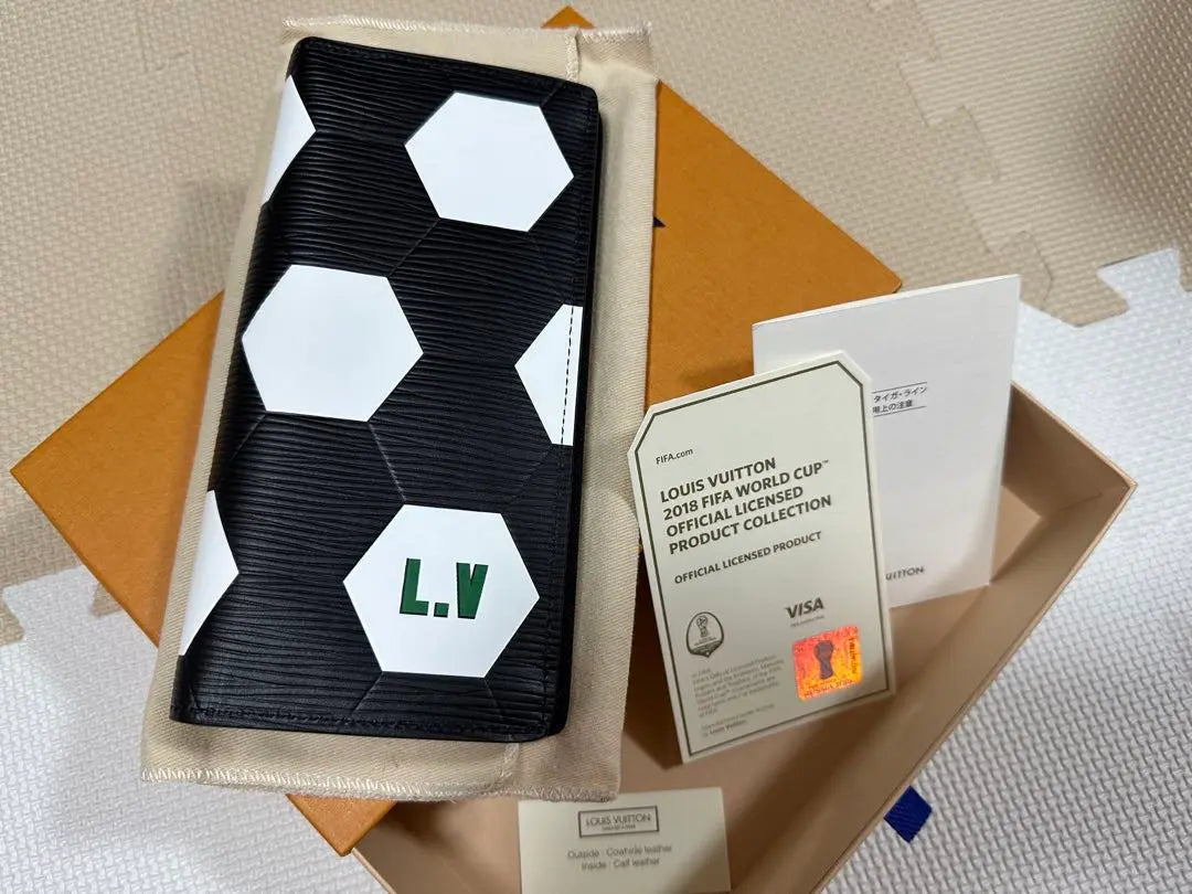 [New and unused] Louis Vuitton Russia World Cup Limited Wallet