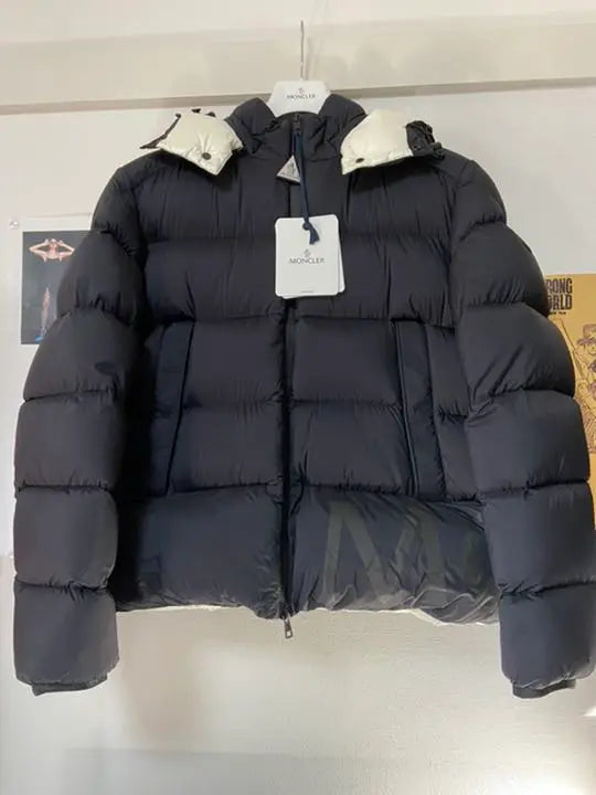 [Nuevo] Chaqueta de plumas MONCLER sin usar