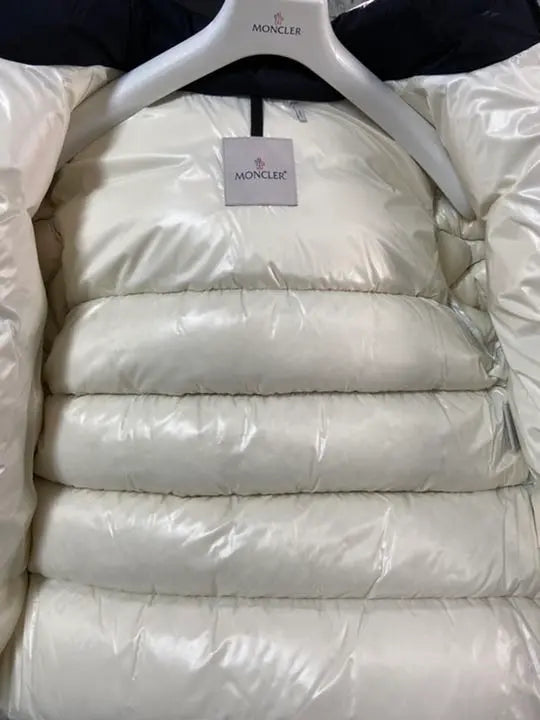 [New] Unused MONCLER down jacket