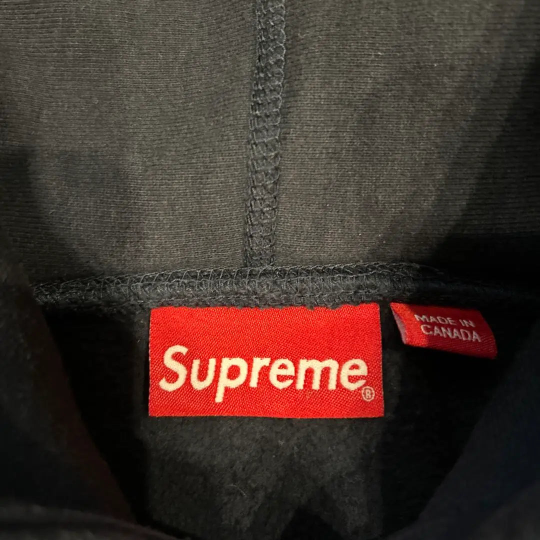 Supreme hoodie