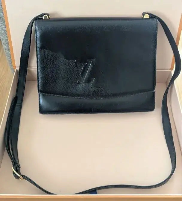 Bolso de hombro negro Louis Vuitton