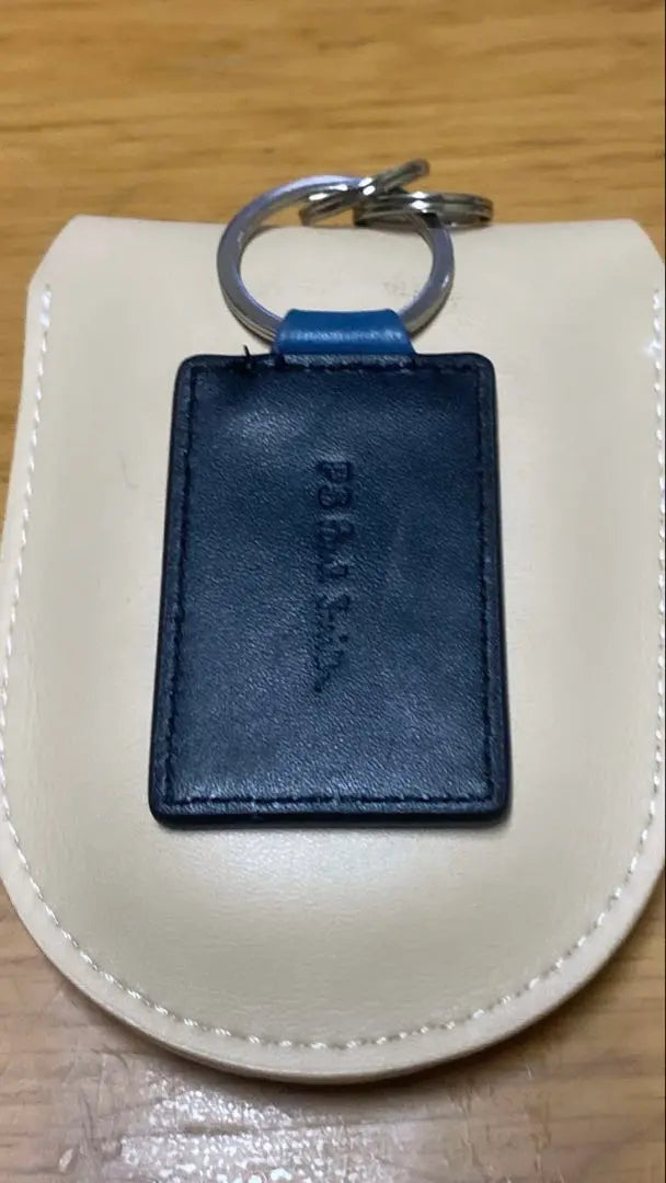 With Paul Smith leather key chain logo | Paul Smith レザー キーホルダー ロゴ付き