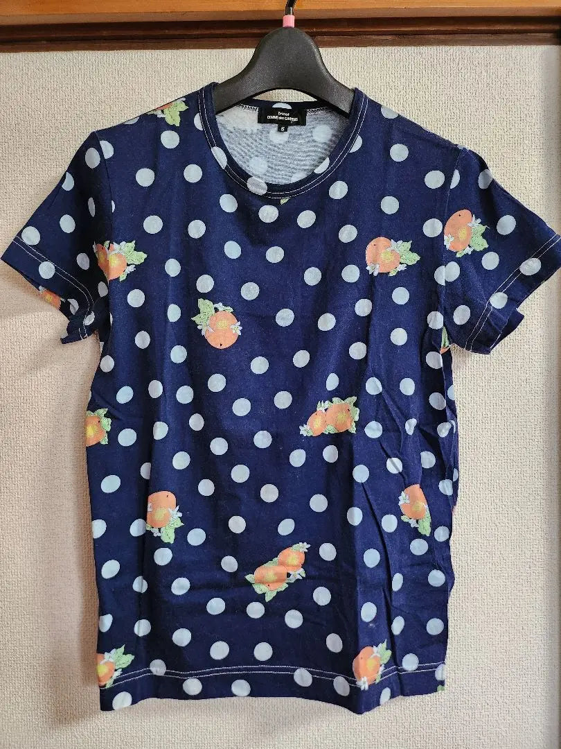 tricot COMME des GARÇONS Camiseta con estampado de frutas y lunares S