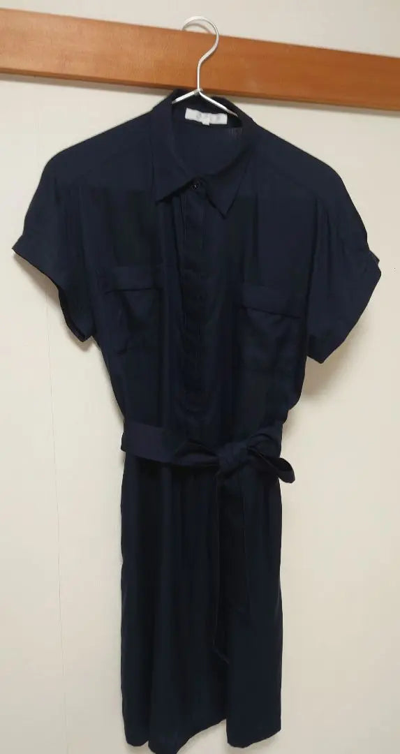 Onward Kashiyama Jiyuku-ku Navy Dress 38