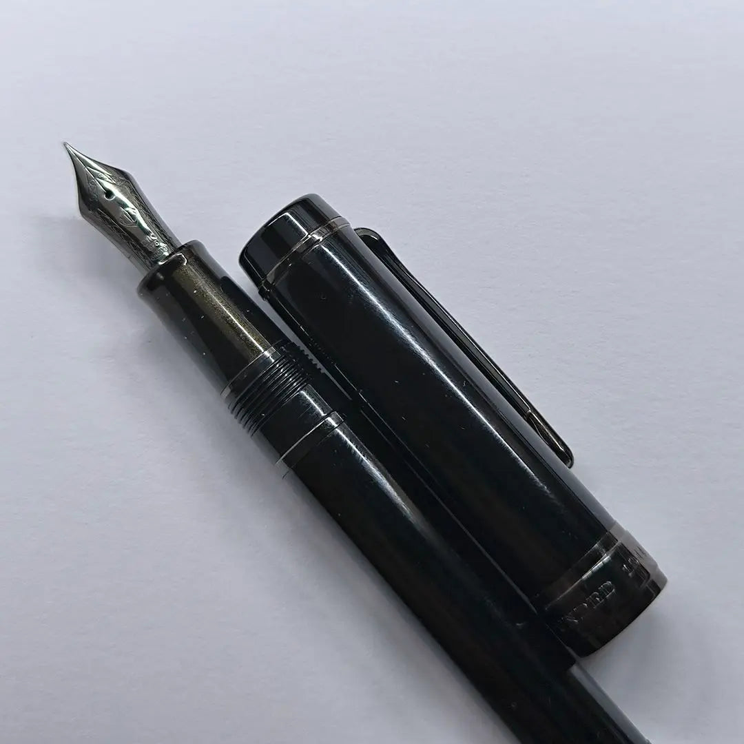 [Good condition with a defect] Sailor Fountain Pen Cylint Stainless Steel F (fine)