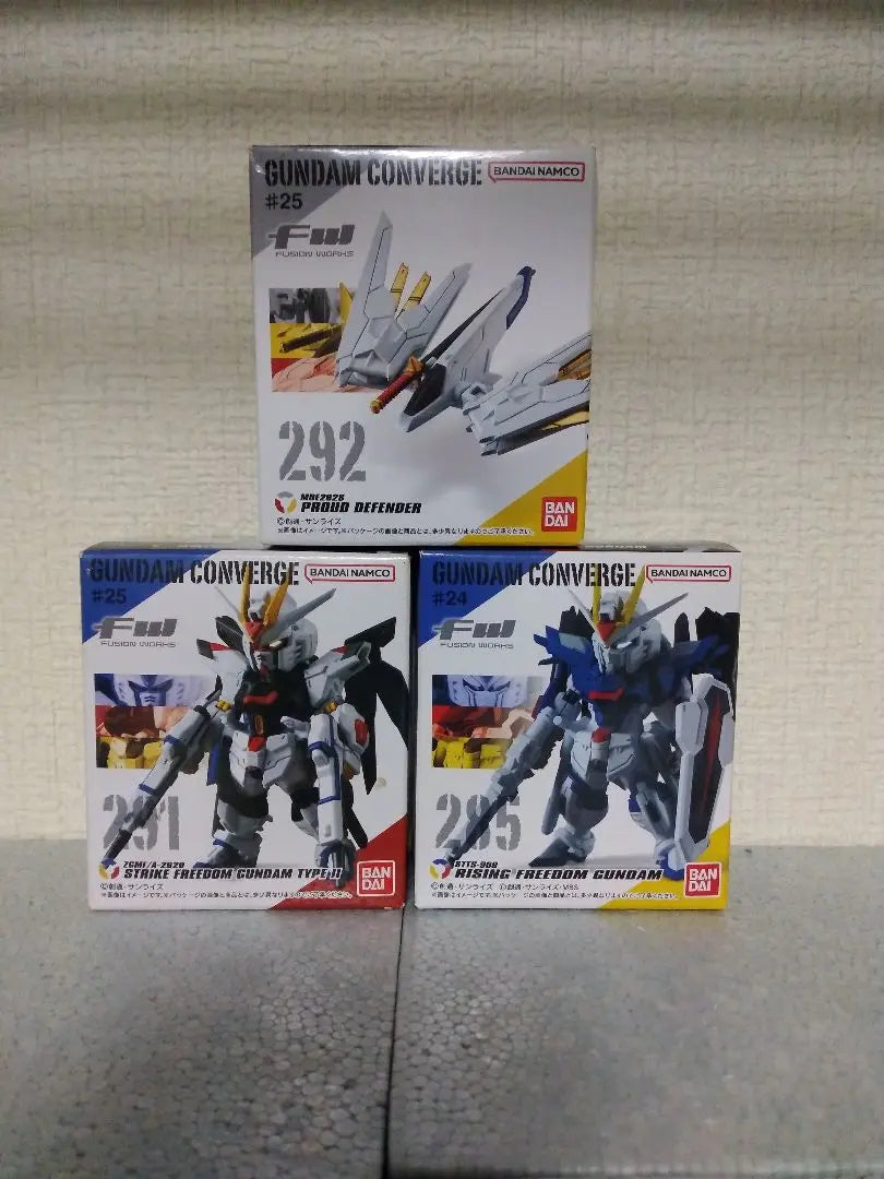 GUNDAM CONVERGE Nuevo conjunto sin abrir de 8 piezas