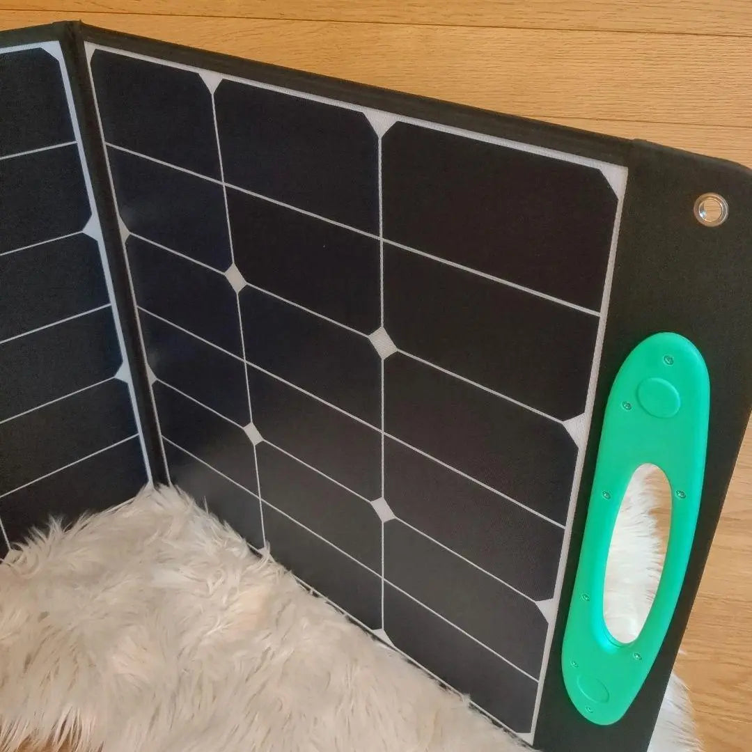 El campamento de suministro de energía portátil con paneles solares se puede utilizar en caso de un desastre plegable de generación de energía solar | ソーラーパネル ポータブル電源 キャンプ 太陽光発電 折り畳み 災害時にも使える