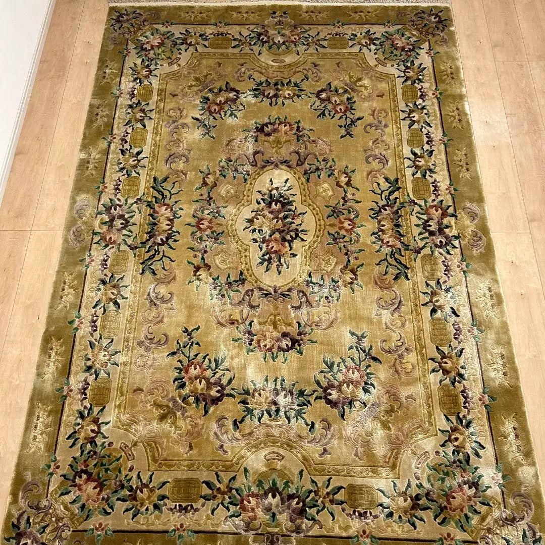 China Dantong 120 tiers silk rug, beautiful