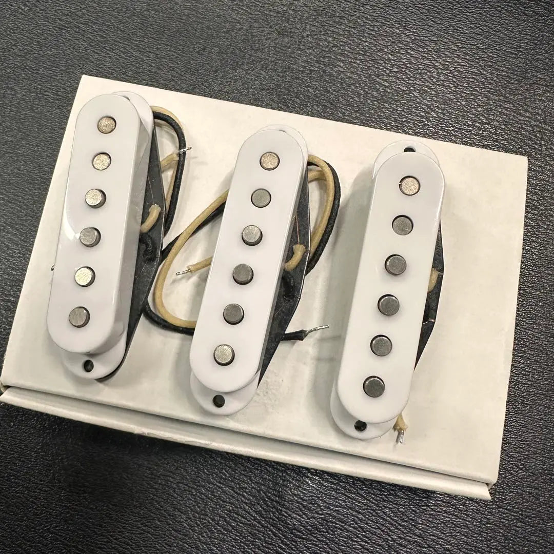 raw vintage RV-5661 set strat pickup