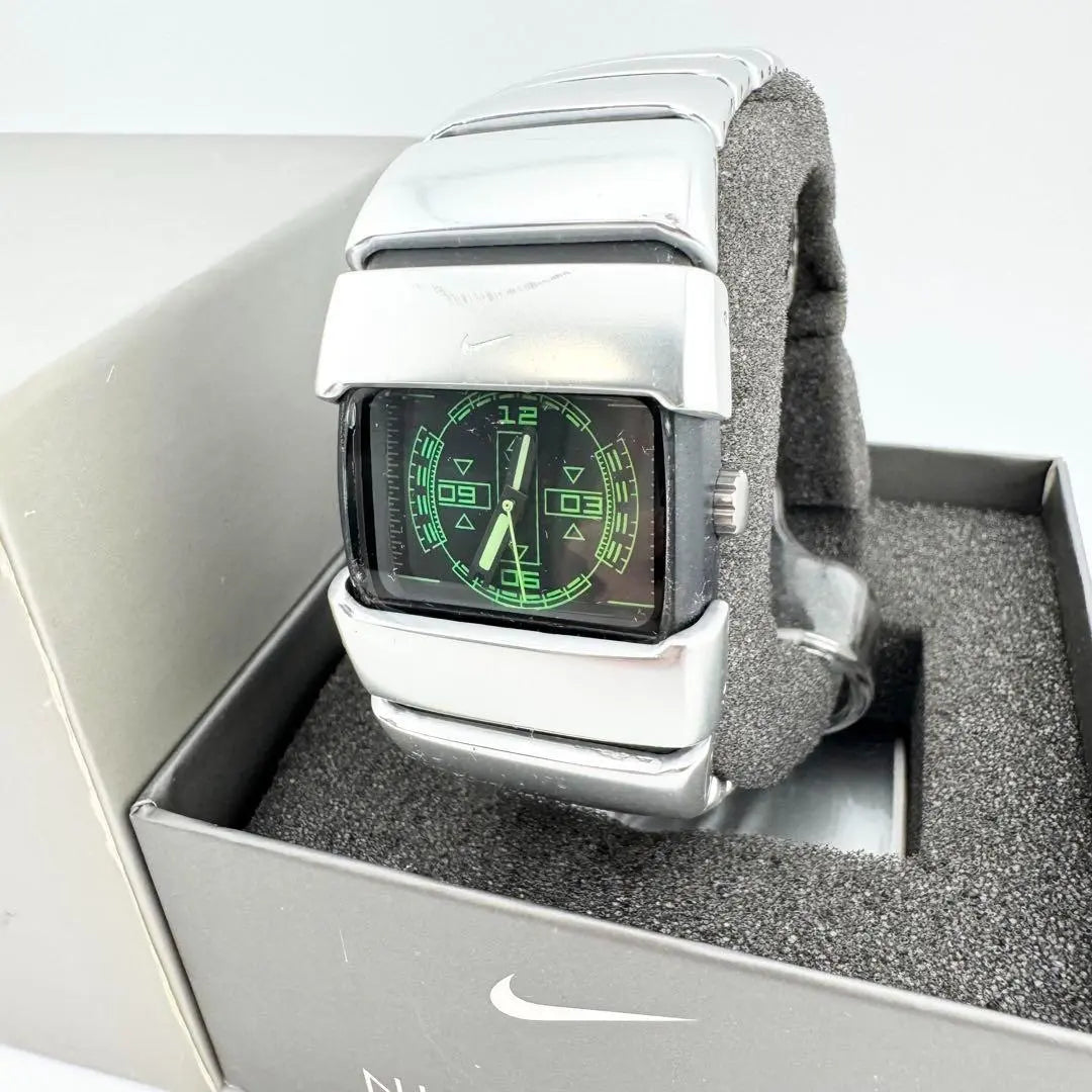 Extremely rare NIKE D-Line WC0008-001 Green Men's Watch