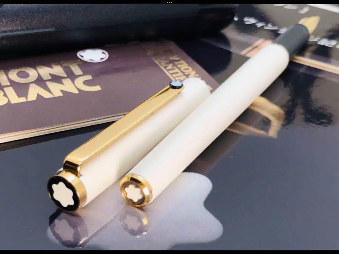 Mont Blanc Unused Pole Beauty Rare Pure White Color Axis S Line No2118 million Annual Pens