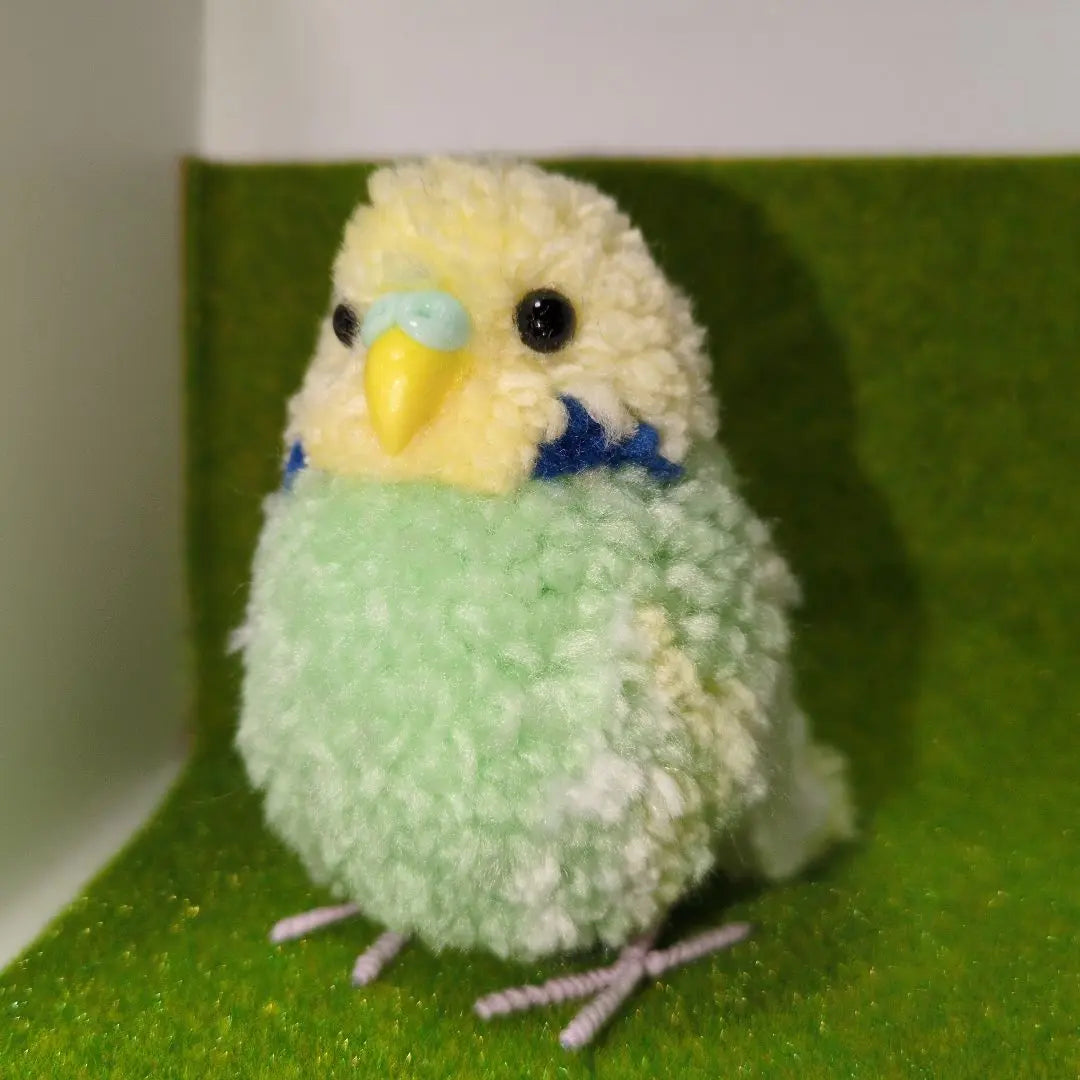 Little bird Ponpon Emerald Green Budgerigar