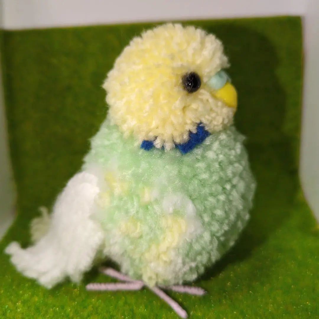 Little bird Ponpon Emerald Green Budgerigar