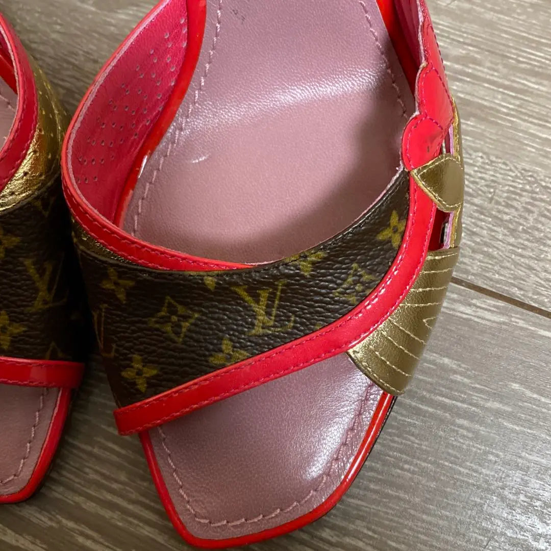 Beautiful condition, boxed Louis Vuitton LOUIS VUITTON sandals 38 1/2