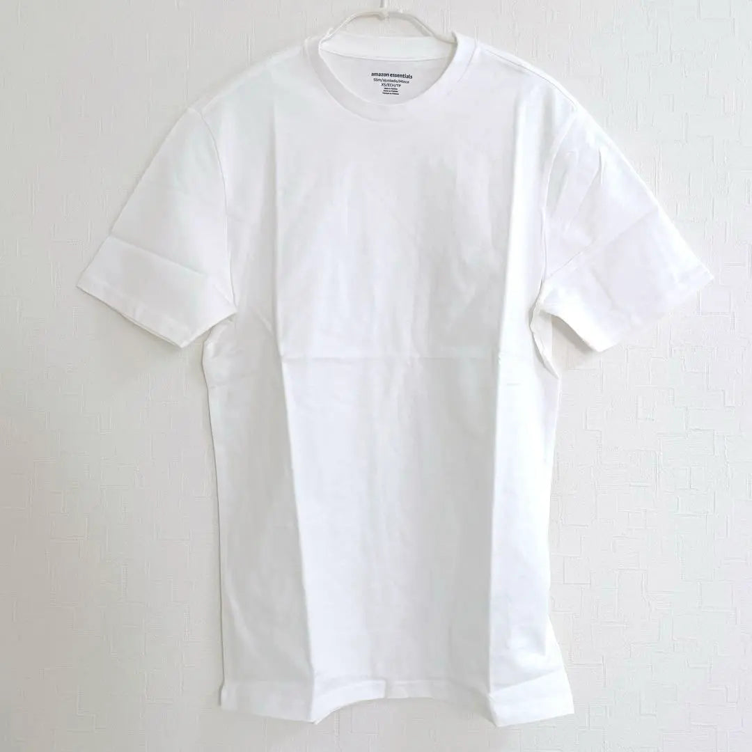 Great deal❣️ T-shirt, short sleeve, shirt, simple, white