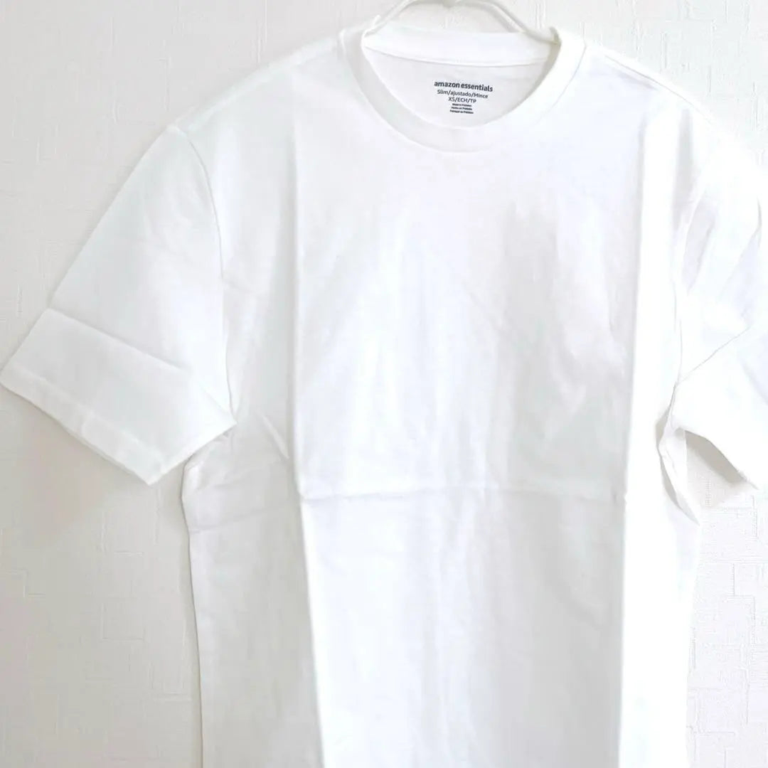 Great deal❣️ T-shirt, short sleeve, shirt, simple, white