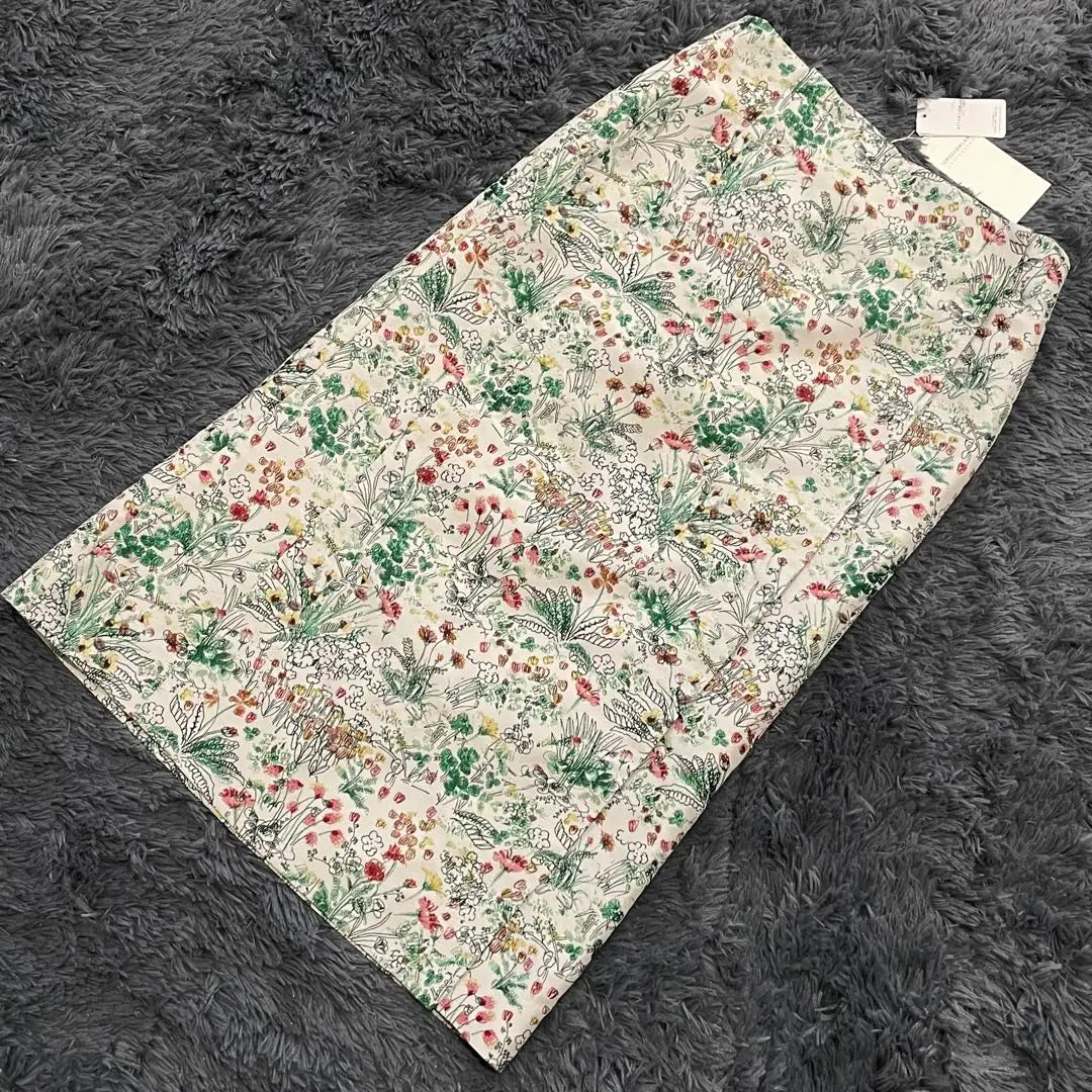 Tag Tomorrowland Flower Garden Jacquard Side Vent I-Line Skirt