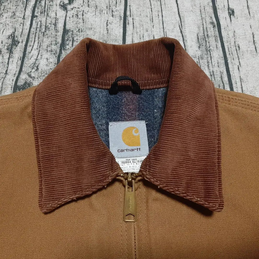 Chaqueta Carhartt Detroit de 36 pulgadas, color marrón camello y marrón magnífico