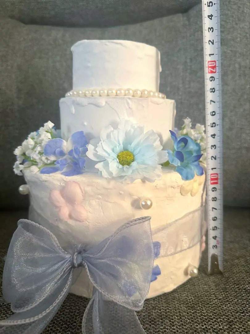 Pastel de arcilla de 3 niveles azul hecho a mano cumpleaños boda actividades favoritas