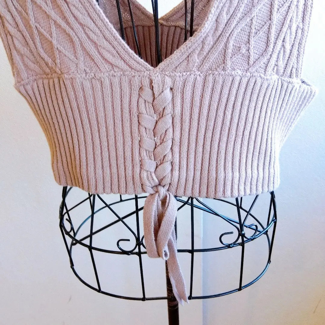 Good condition ✨️Ing bustier V-neck knit vest Layered short length lace up