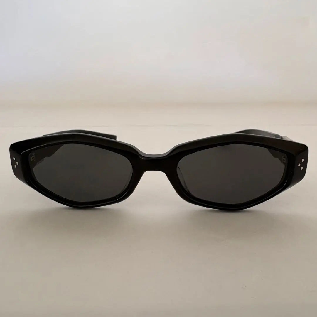 Gentle Monster Ruvy Van BR3 Cat Eye Sunglasses