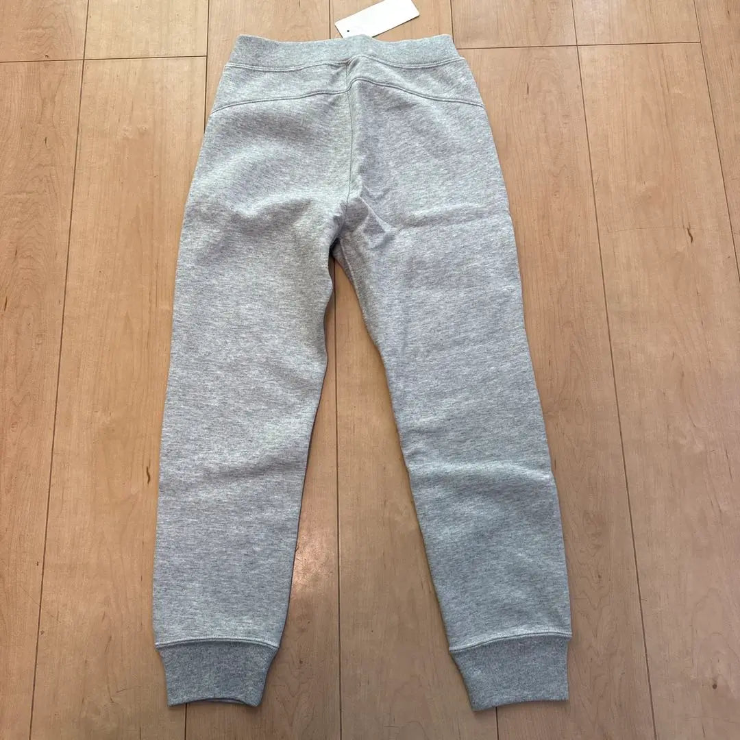 Uniqlo Dry Stretch Sweatpants Gray