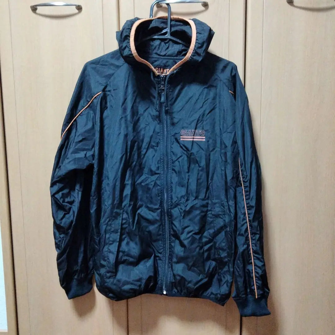 [Not for sale] Yomiuri Giants Windbreaker Outer