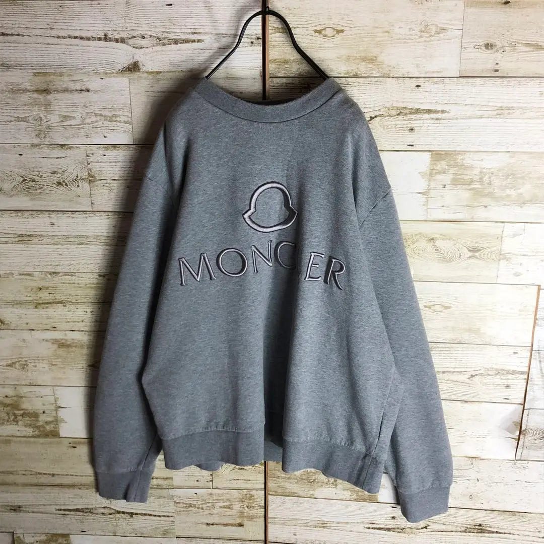 Moncler Sweat Trainer Big Center con logotipo bordado en tres dimensiones