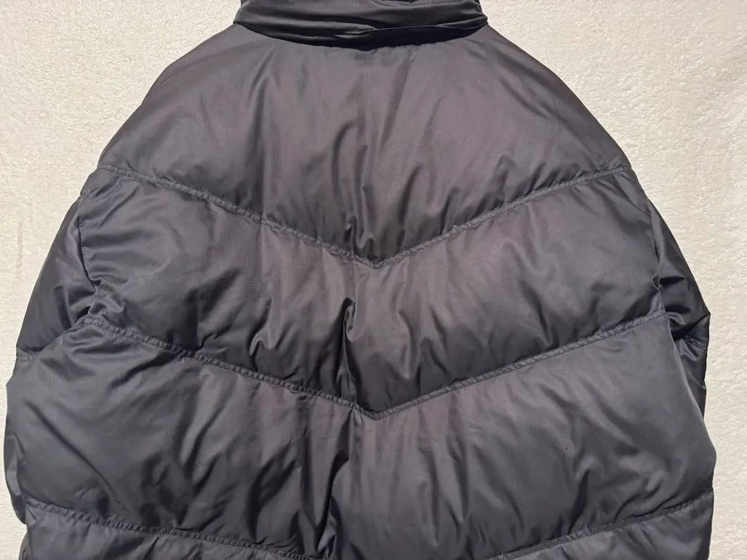 Good condition HELLY HANSEN down jacket M