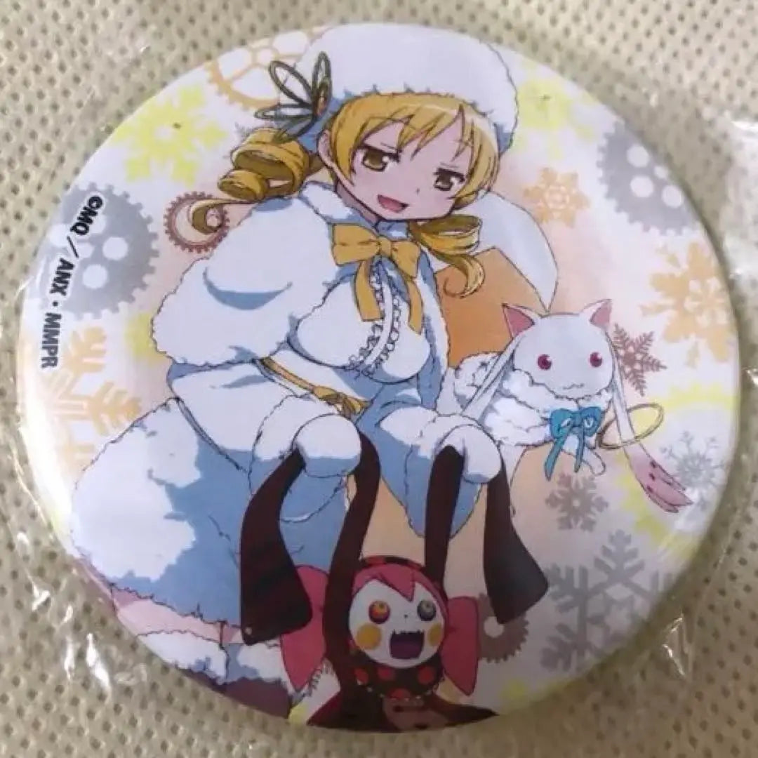 Insignia con forma de lata con forma de festival de nieve de Madoka Magica Mami