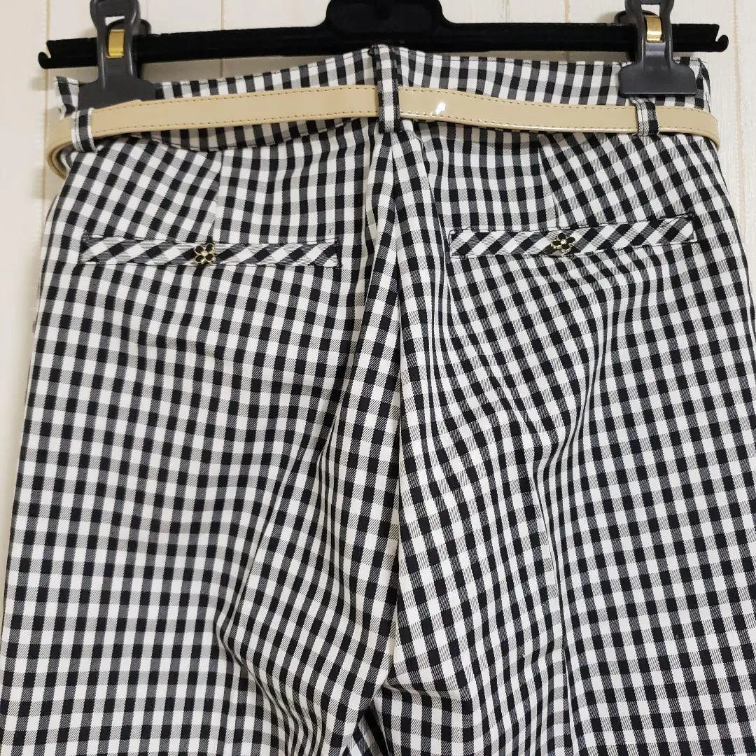 New △Pattern Fiona △Cropped 7-part check pants with belt, black and white S